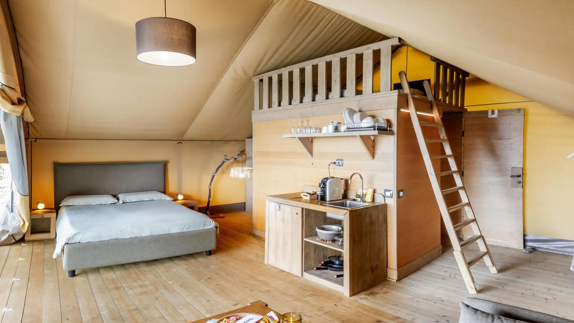 Luxury tent Glamping Grancia Hotel Grosseto